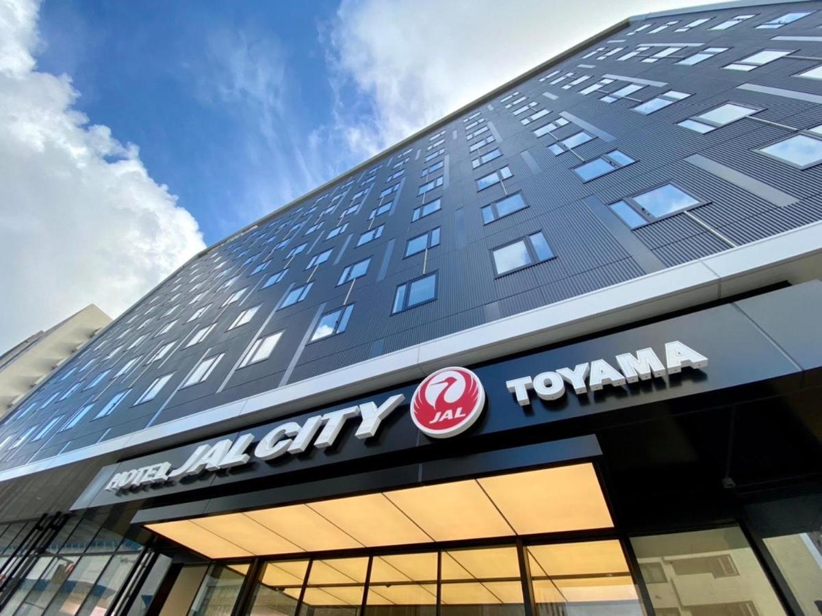 Hotel Jal City Toyama Station Esterno foto